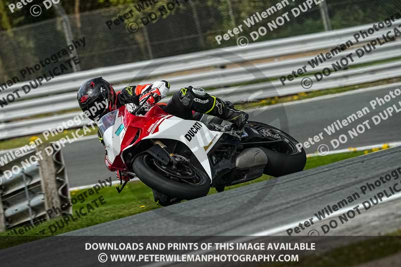 anglesey;brands hatch;cadwell park;croft;donington park;enduro digital images;event digital images;eventdigitalimages;mallory;no limits;oulton park;peter wileman photography;racing digital images;silverstone;snetterton;trackday digital images;trackday photos;vmcc banbury run;welsh 2 day enduro